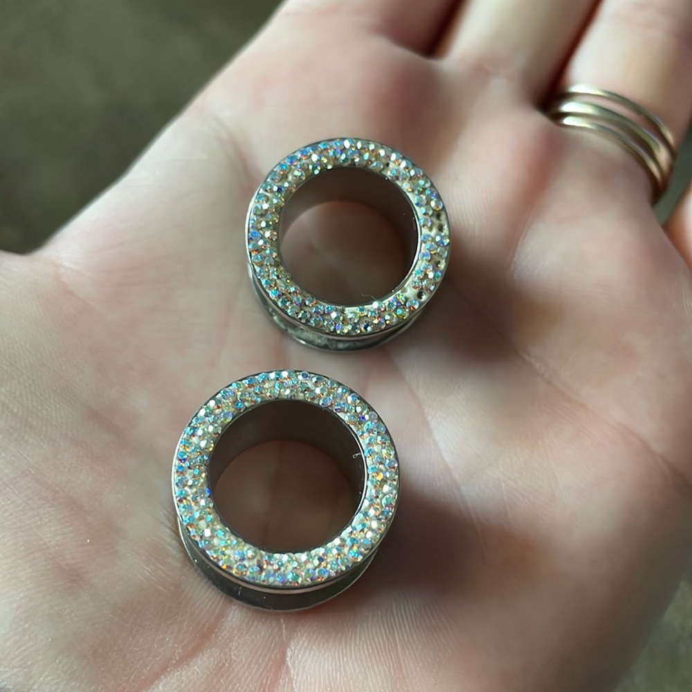 COPY - 💎3/4” Iridescent rhinestone tunnels